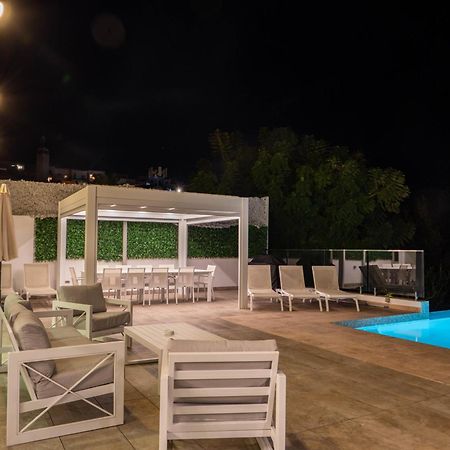 Villa Gaia - Sunset Views, Indoor Heated Pool, Sauna And Games Room 멜리에하 외부 사진