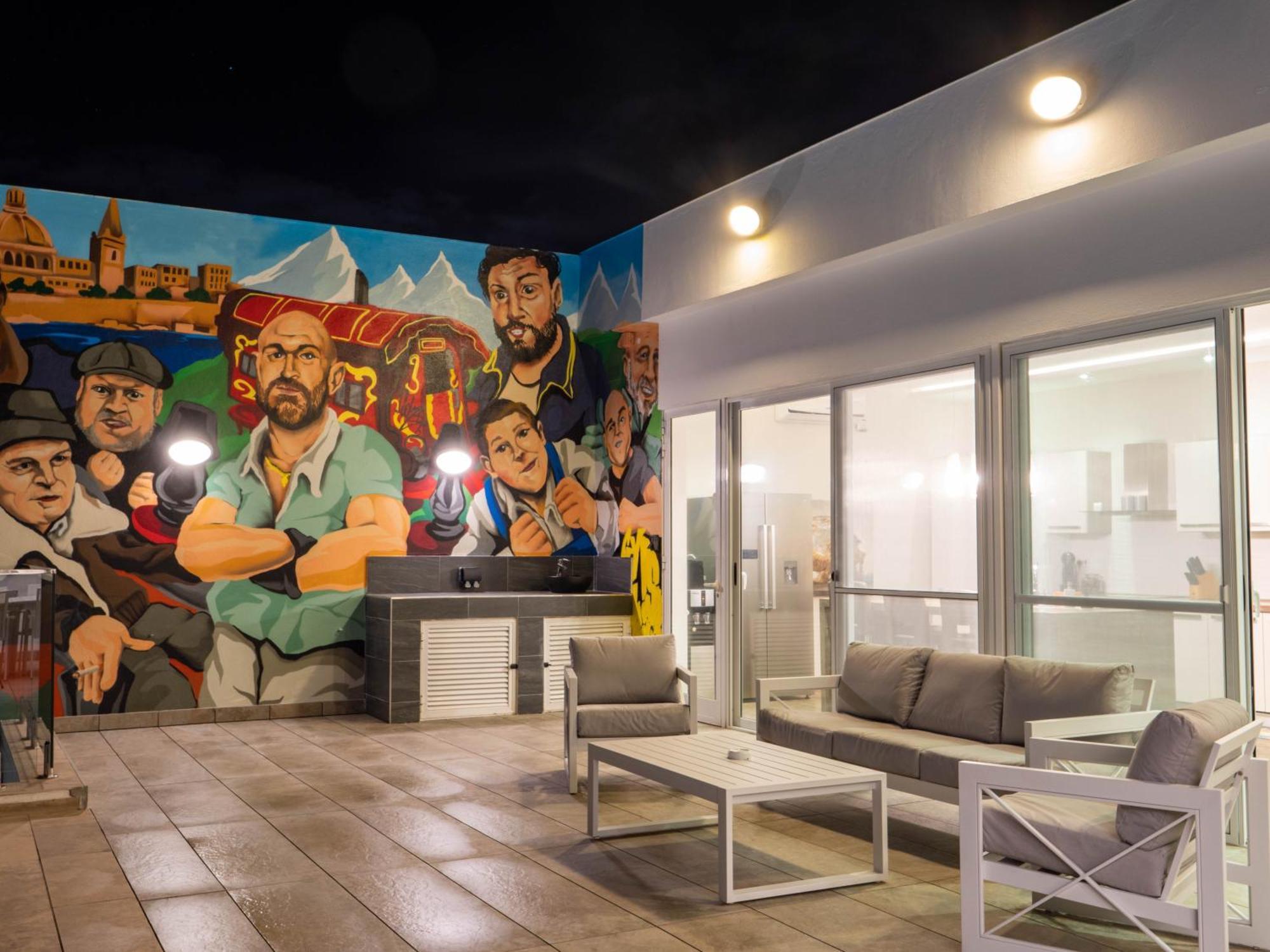 Villa Gaia - Sunset Views, Indoor Heated Pool, Sauna And Games Room 멜리에하 외부 사진