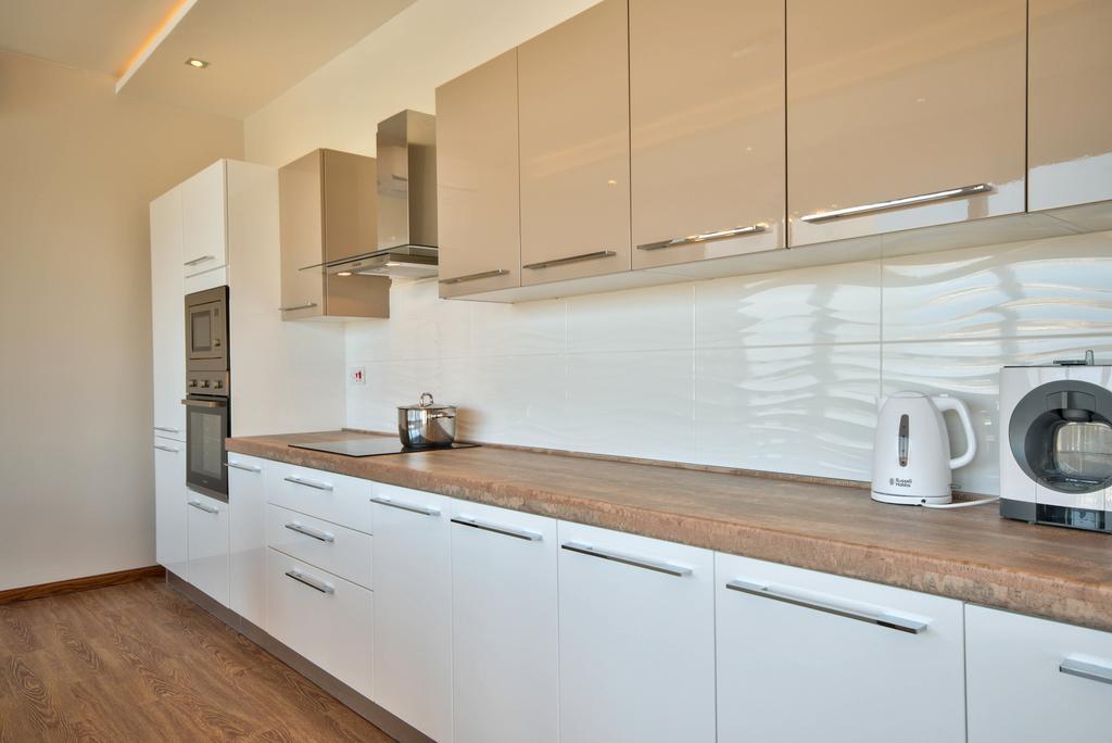 Villa Gaia - Sunset Views, Indoor Heated Pool, Sauna And Games Room 멜리에하 외부 사진