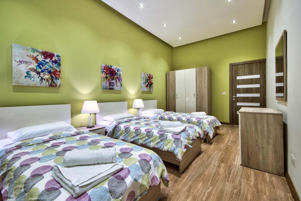 Villa Gaia - Sunset Views, Indoor Heated Pool, Sauna And Games Room 멜리에하 외부 사진