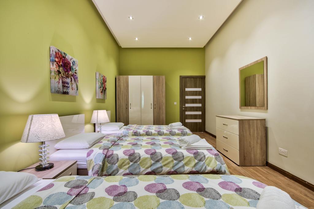 Villa Gaia - Sunset Views, Indoor Heated Pool, Sauna And Games Room 멜리에하 외부 사진