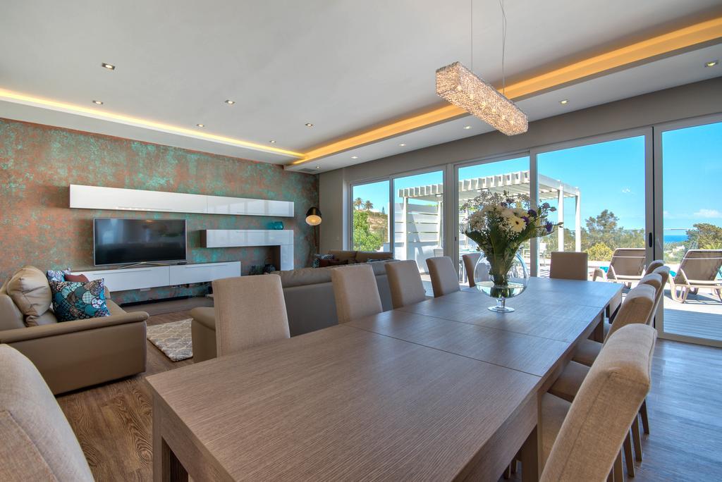 Villa Gaia - Sunset Views, Indoor Heated Pool, Sauna And Games Room 멜리에하 외부 사진
