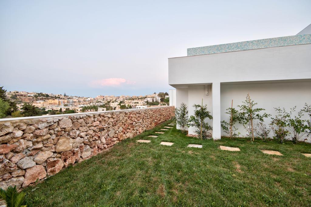 Villa Gaia - Sunset Views, Indoor Heated Pool, Sauna And Games Room 멜리에하 외부 사진